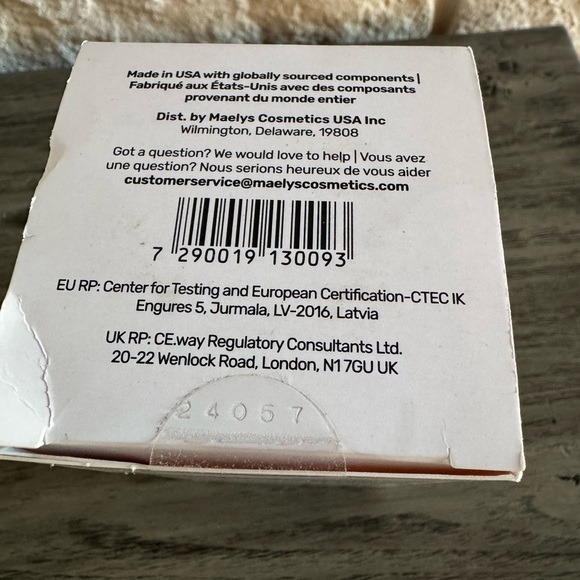 NIB MAËLYS B-GLOSSY Smoothing Body Serum - Picture 5 of 7